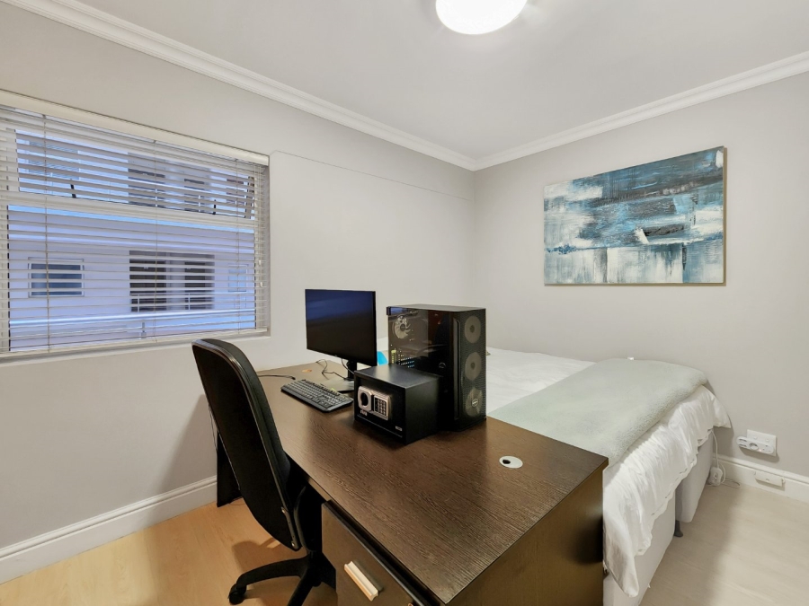 2 Bedroom Property for Sale in Mouille Point Western Cape